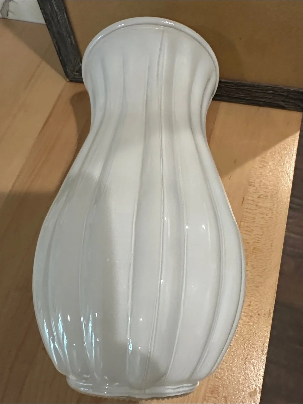 Elegant White Fluted Ceramic Vase - Home Accents